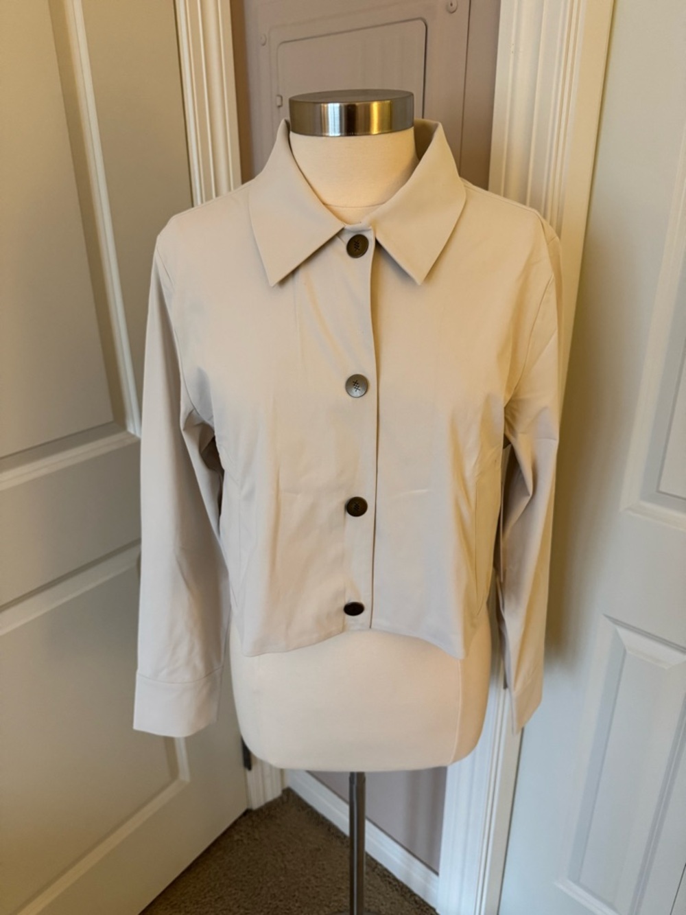 RHÔNE Commuter Crop Jacket